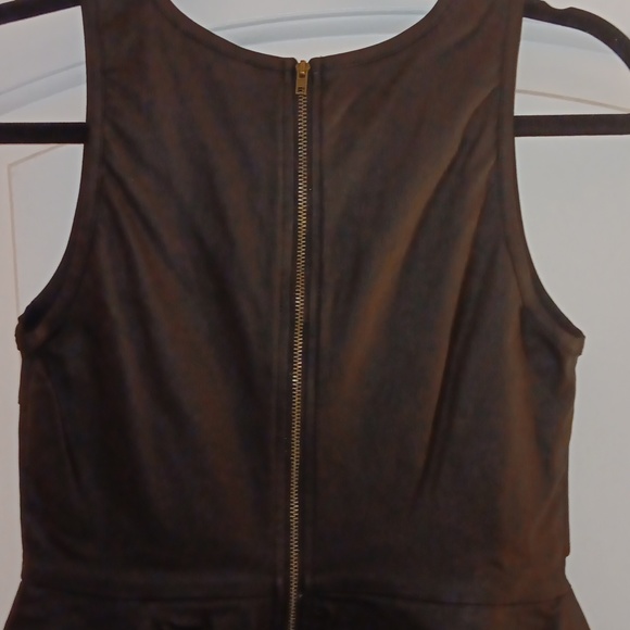 Black dress with a see-through front faux leather and a gold zipper in the back - Picture 5 of 5